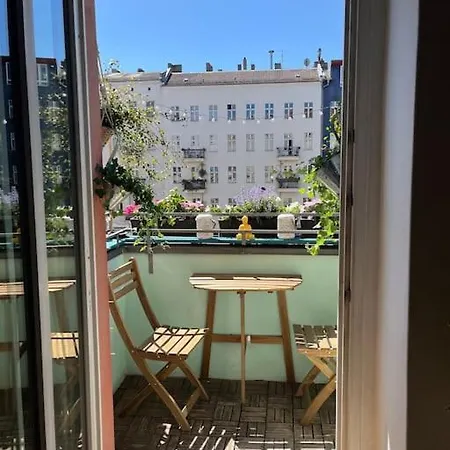 Spirit & Style - Grosszuegige Prenzlauer Berg Lage Apartment Berlin