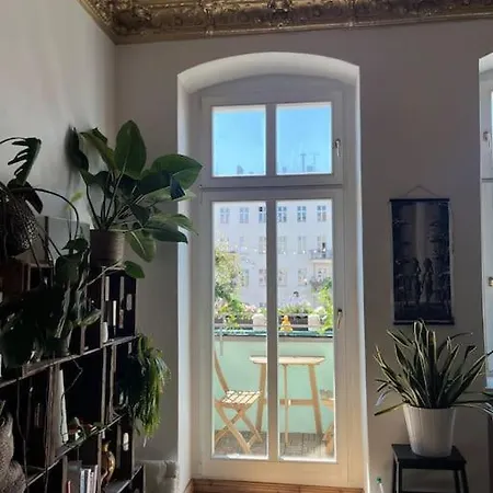 Enjoy Prenzlauer Berg At Its Best - Bright, Spacious, Ideally Located On 60M2 For 2 People Apartmán