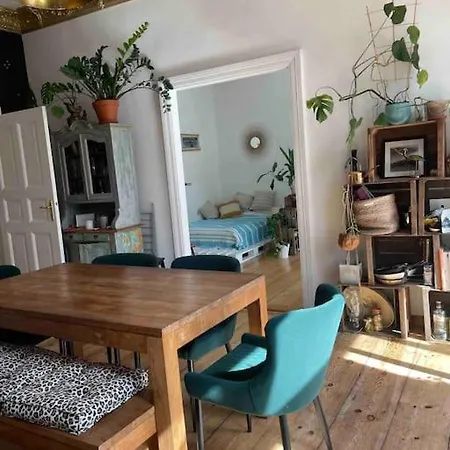 Enjoy Prenzlauer Berg At Its Best - Bright, Spacious, Ideally Located On 60M2 For 2 People * Berlín